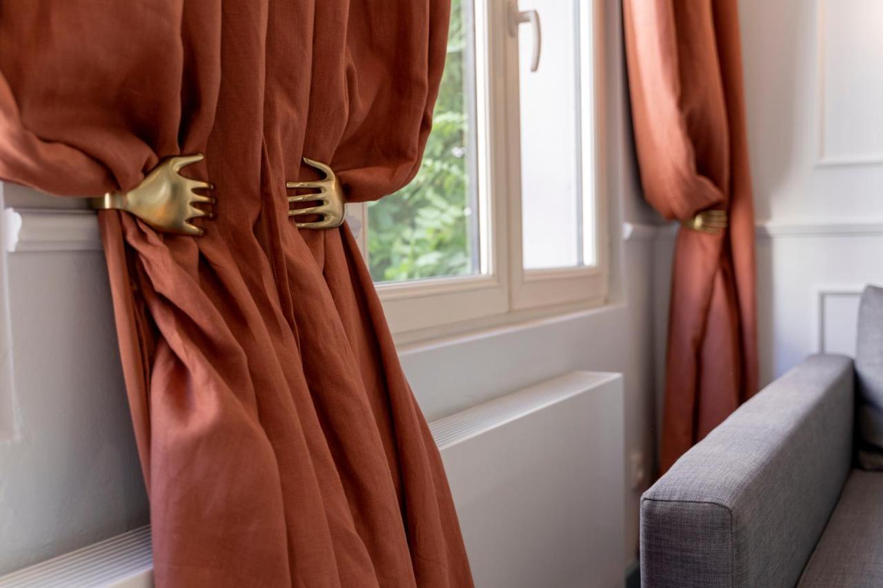 Shway - The Saffron Dress Hébergement de vacances Anvers